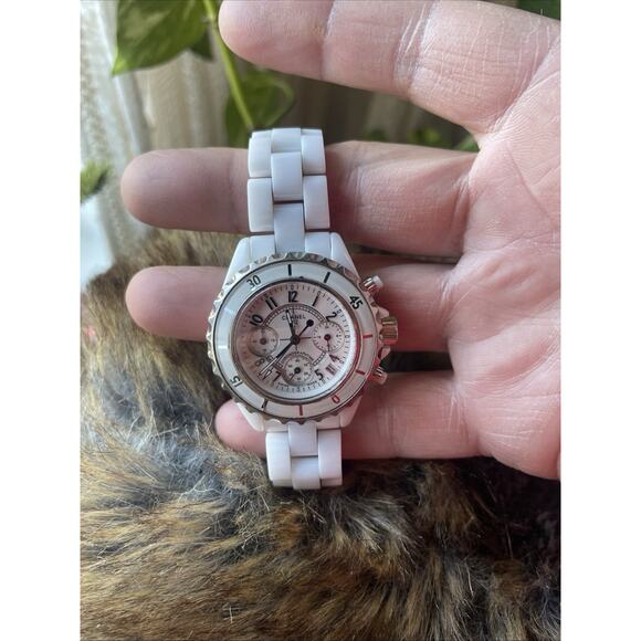 Chanel J12 H1629 Wrist Watch for Unisex main image 4